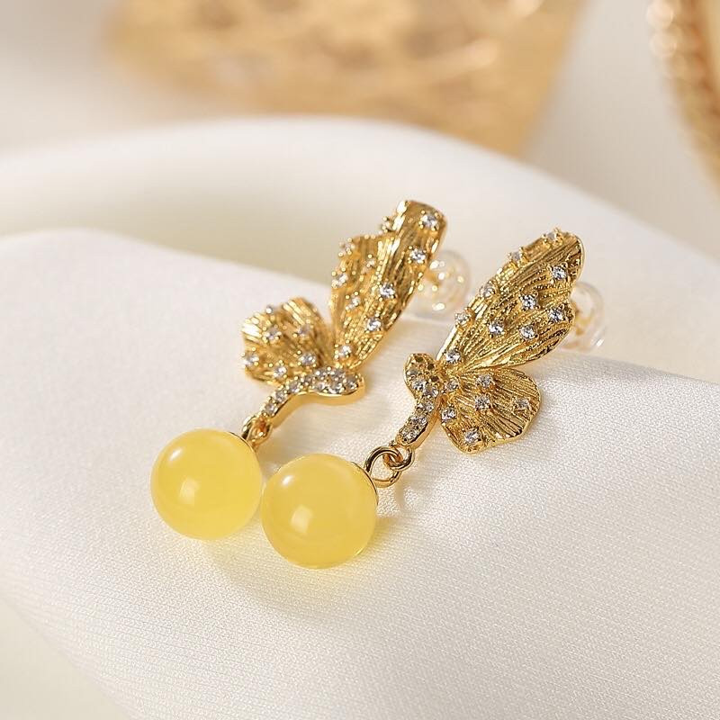 银慧珠宝 《新品》-纯银镀金蜜蜡蝴蝶耳钉