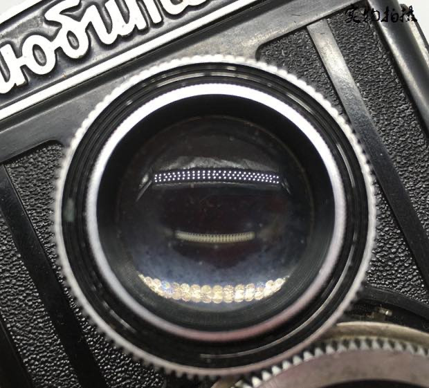 文文诚信小店 LUBITEL 留比特-2 菲林 120胶片 中画幅双反相机 正常工作 4348