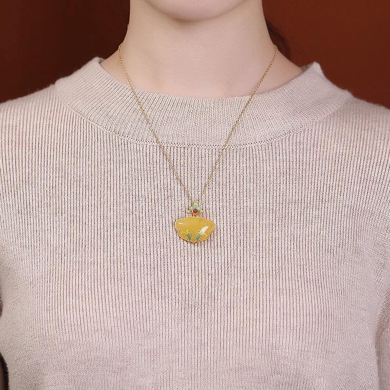 银慧珠宝 《新品》-纯银镀金蜜蜡如意单吊坠