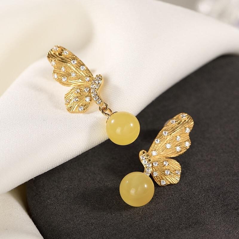 银慧珠宝 《新品》-纯银镀金蜜蜡蝴蝶耳钉
