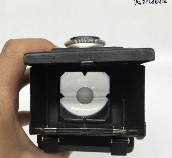 文文诚信小店 LUBITEL 留比特-2 菲林 120胶片 中画幅双反相机 正常工作 4348
