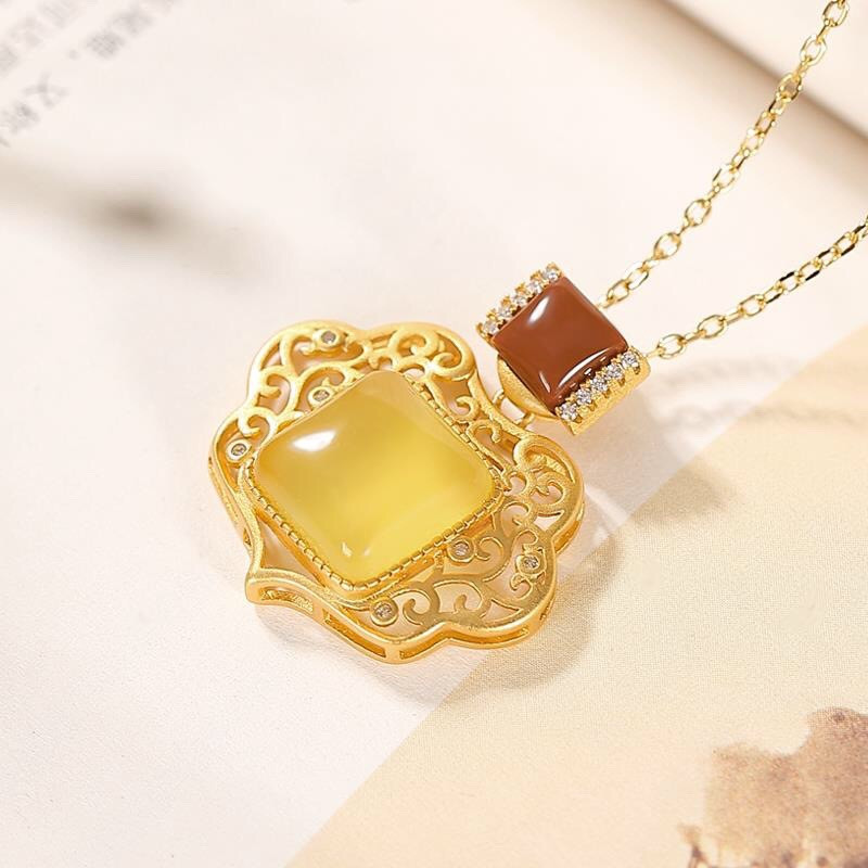 银慧珠宝 《新品》-纯银镀金蜜蜡如意单吊坠