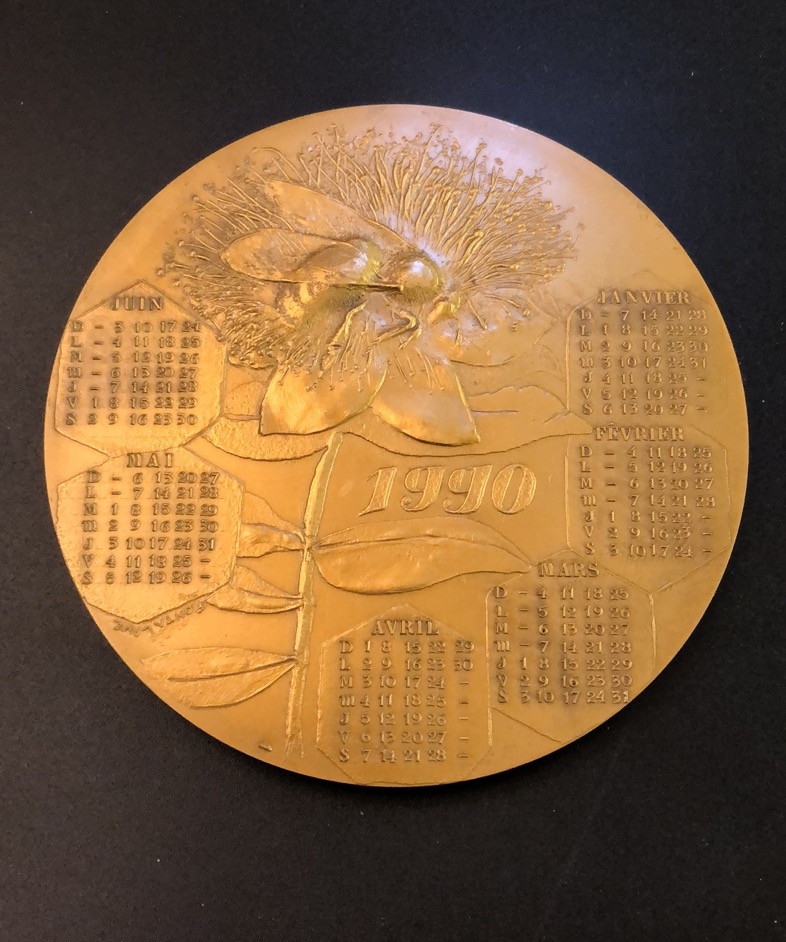 第八期新艺术麦朵尔 1990日历章