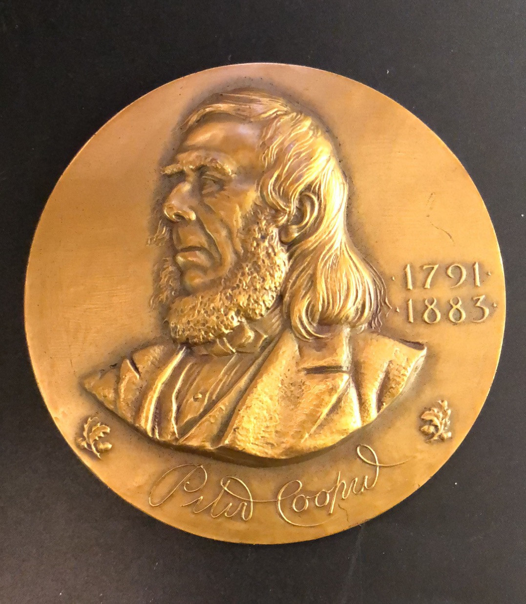 喜迎🐂年艺术麦朵尔第五场拍卖 名人堂