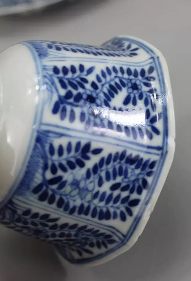 顺兴拍卖行 清青花花卉八方茶具2只
