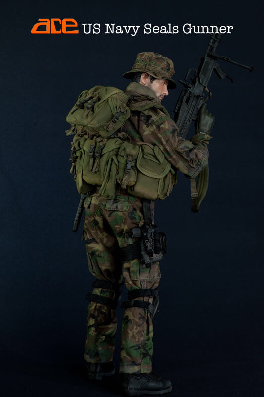 零元拍：ACE: 1/6 海豹突击队-机鎗手