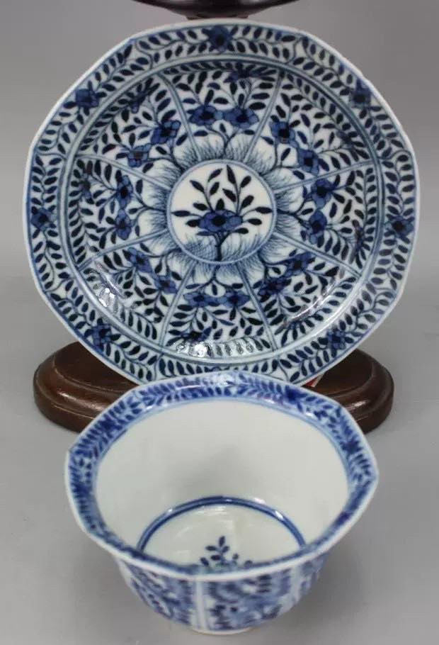 顺兴拍卖行 清青花花卉八方茶具2只