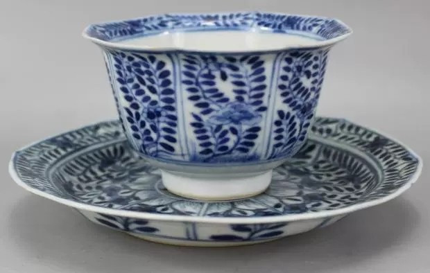 顺兴拍卖行 清青花花卉八方茶具2只