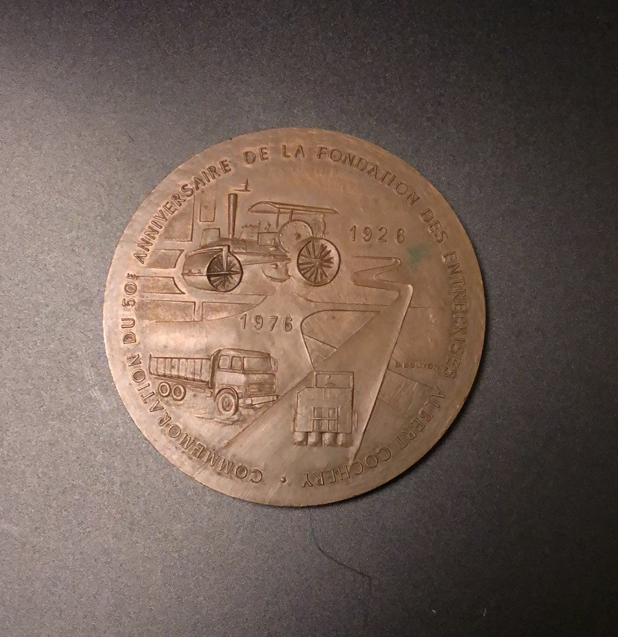 喜迎🐂年艺术麦朵尔第六场拍卖 阿尔伯特公司50年