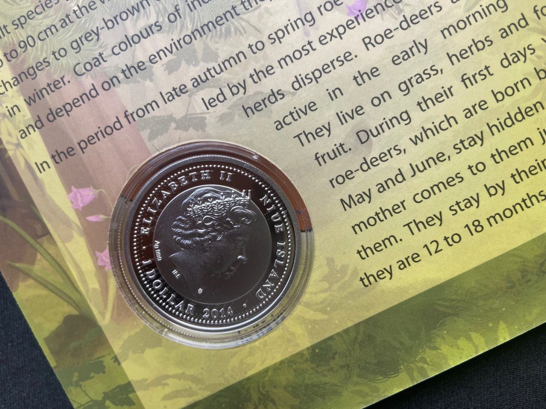 【币观天下】第138场钱币拍卖 【纽埃】纽埃2014年1元，稀有币，世界著名丛林宝贝系列之---麆鹿萌宝，精制数码彩色银币