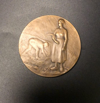 喜迎🐂年艺术麦朵尔第九场拍卖 - 丰收