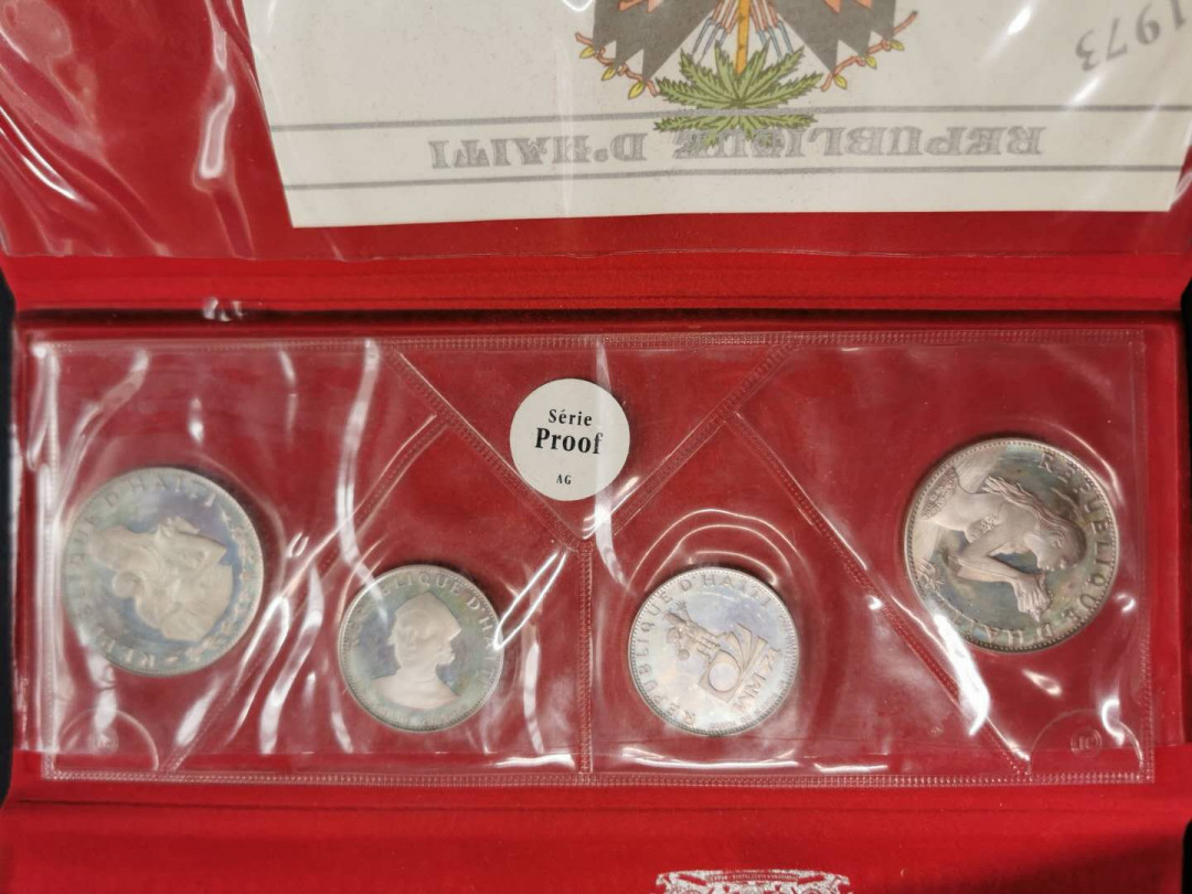 凡希社世界钱币第一百五十期 1973海地精铸四枚PS原装