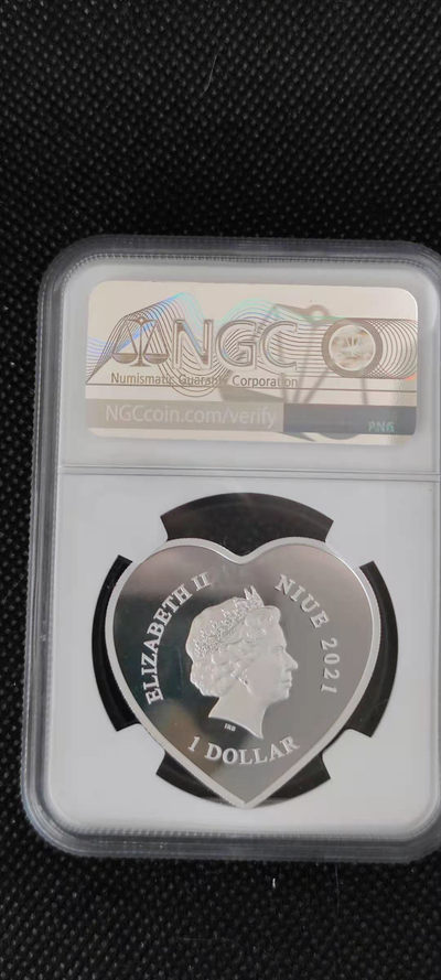 【随心拍&Getcoins】钱币拍卖第八十三期～ 纽埃2021年快乐情人节心形水晶元素立体925银玫瑰镶嵌999足银银币