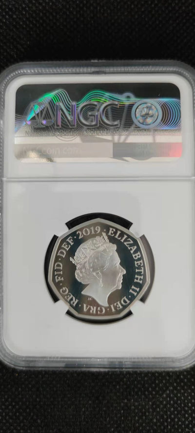 【随心拍&Getcoins】钱币拍卖第八十三期～ 加厚！2019年 英国50便士 柯南道尔160周年福尔摩斯探案纪念硬币