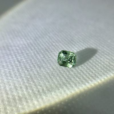 80年斯里兰卡宝石公司HH GEMS 【纯天然彩色宝石  多种珍贵宝石合集】 - Tourmaline 欧洲精切尖货 绿色碧玺 2.01ct 纯天然裸石