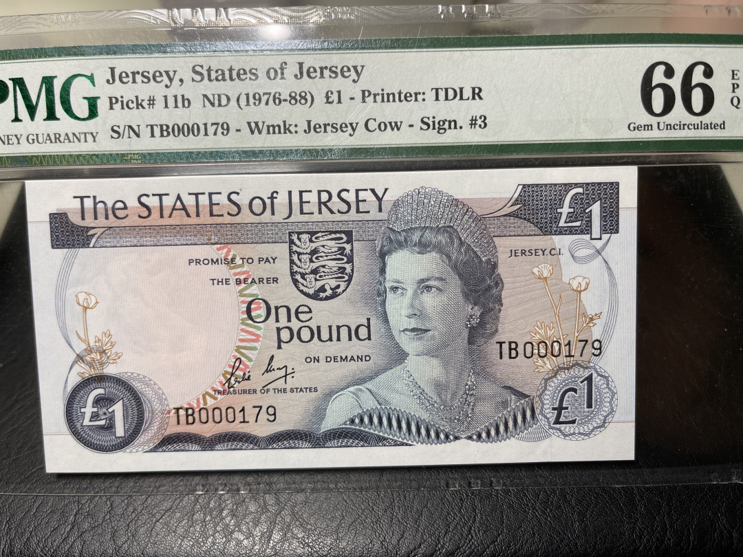 《外钞收藏家》第一百零三期拍卖 1976-88年泽西1镑  PMG66 百位号179