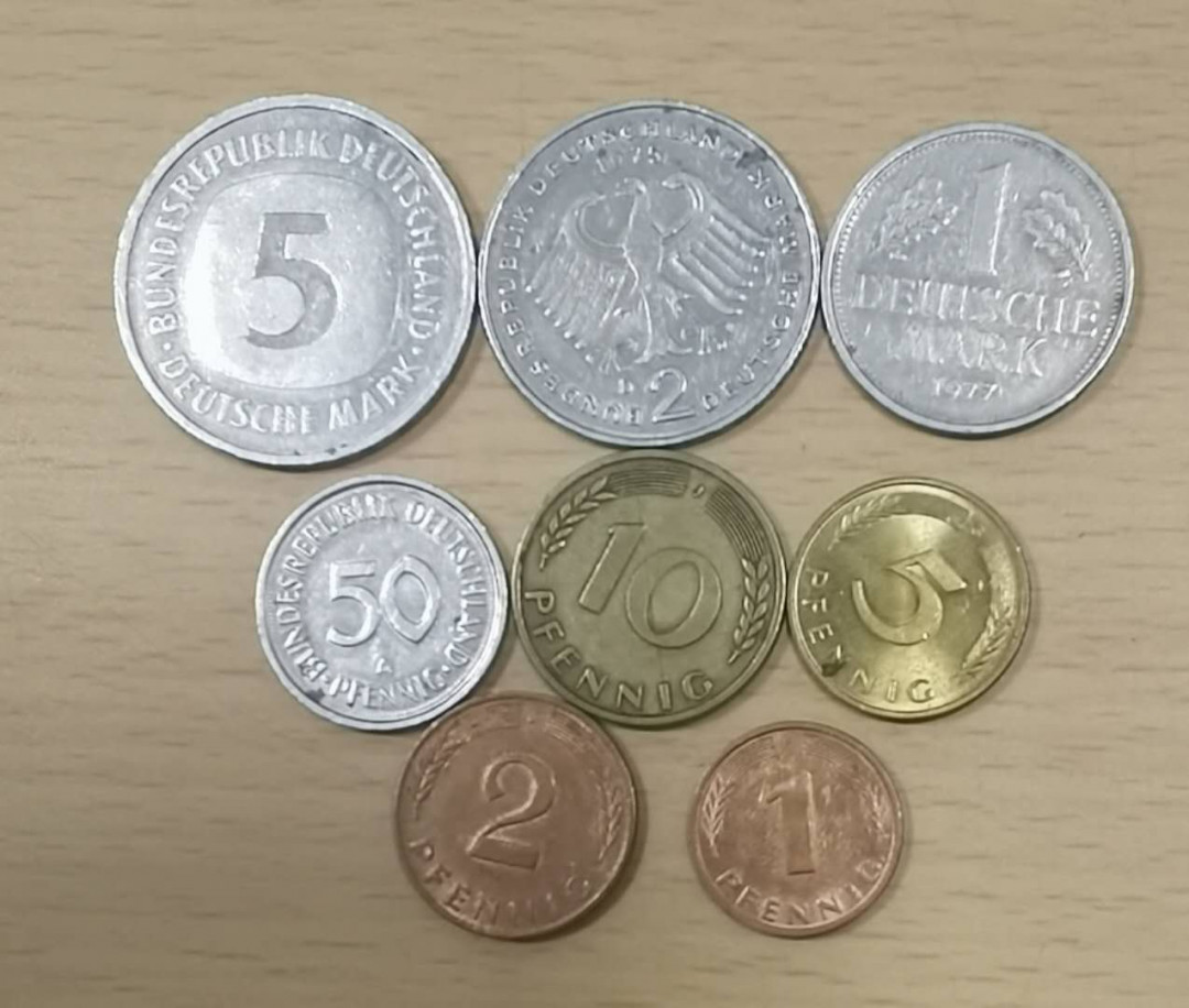 北京马甸外国钱币专卖微拍第四十六期，外国非贵金属纪念币，流通币专场，陆续上新，欢迎关注 德国马克流通币8枚/套，品相如图