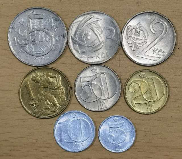 北京马甸外国钱币专卖微拍第四十六期，外国非贵金属纪念币，流通币专场，陆续上新，欢迎关注 捷克斯洛伐克流通币8枚/套，品相如图