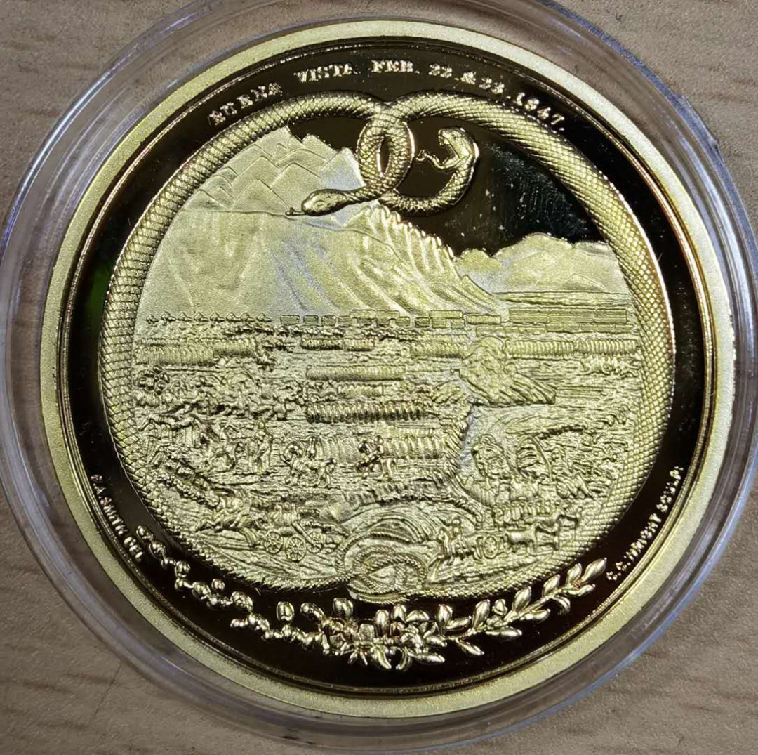 北京马甸外国钱币专卖微拍第四十六期，外国非贵金属纪念币，流通币专场，陆续上新，欢迎关注 精制镀金铜章，直径：39mm，重25.3克，品相如图