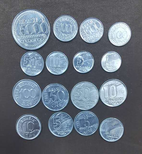 北京马甸外国钱币专卖微拍第四十六期，外国非贵金属纪念币，流通币专场，陆续上新，欢迎关注 巴西十六枚：当年非常热销的一套币，品相如图