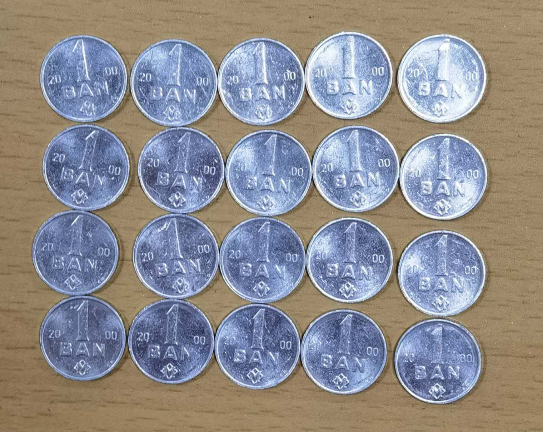 北京马甸外国钱币专卖微拍第四十六期，外国非贵金属纪念币，流通币专场，陆续上新，欢迎关注 	摩尔多瓦1分20枚，品相如图