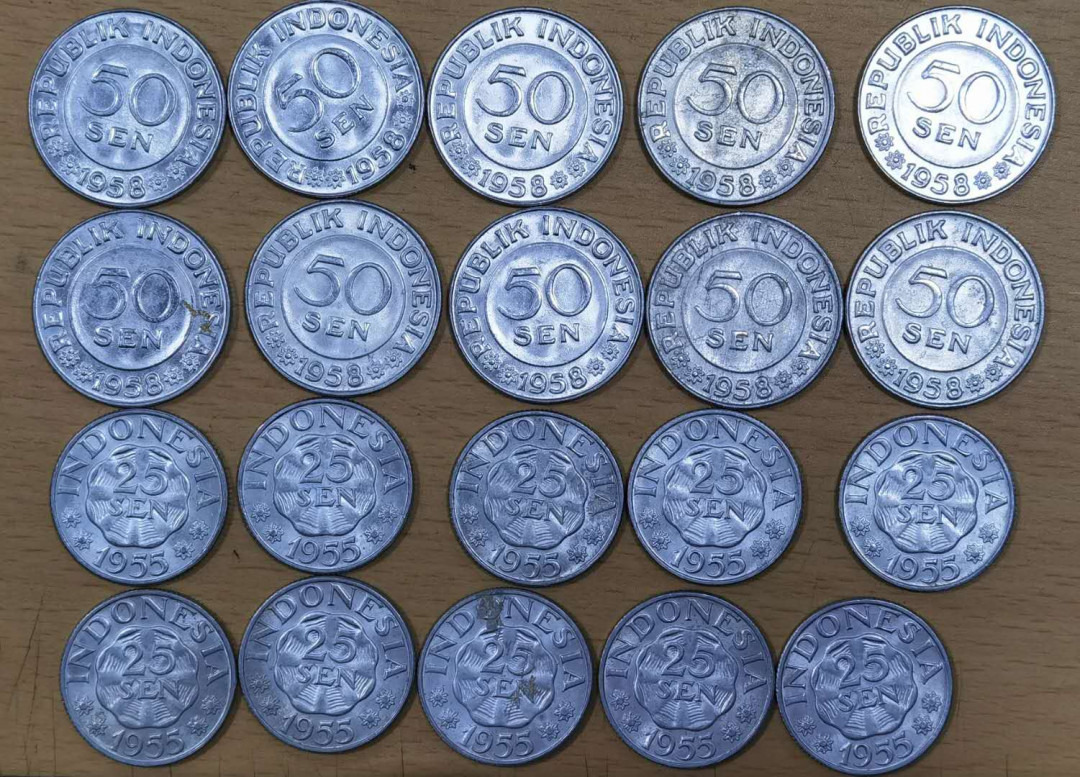 北京马甸外国钱币专卖微拍第四十六期，外国非贵金属纪念币，流通币专场，陆续上新，欢迎关注 印尼早期流通币50S，25S铝币，一共10对，品相如图