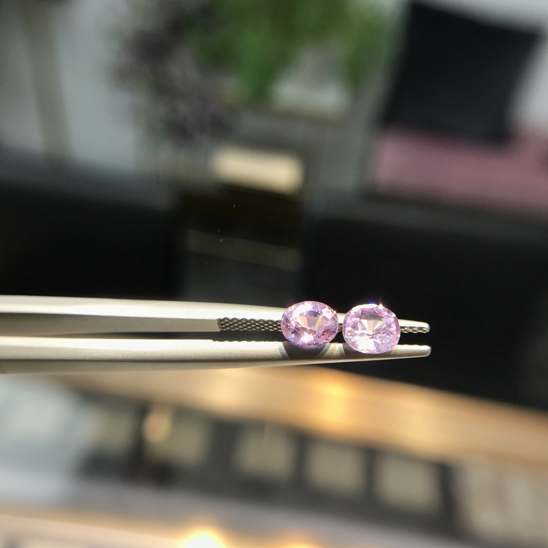 80年斯里兰卡宝石公司HH GEMS 【纯天然彩色宝石 多种珍贵宝石合集】 Pink Sapphire 粉色蓝宝石 对子共1.27ct 纯天然裸石