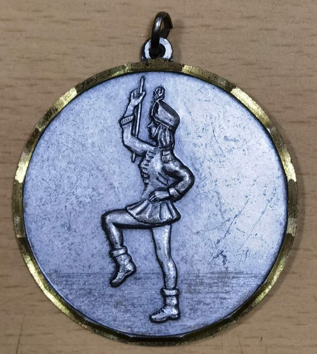 北京马甸外币专卖微拍第四十七期，外国纪念章专场，陆续上新，欢迎关注 纪念章，直径：50mm，重量：38克。品相如图