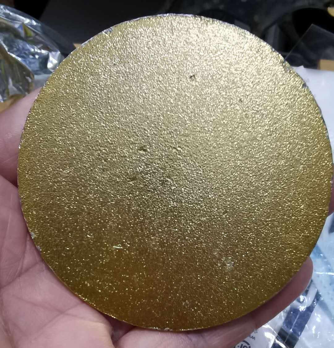 北京马甸外币专卖微拍第四十七期，外国纪念章专场，陆续上新，欢迎关注 法国大铝章，直径：80mm重量：39克。品相如图