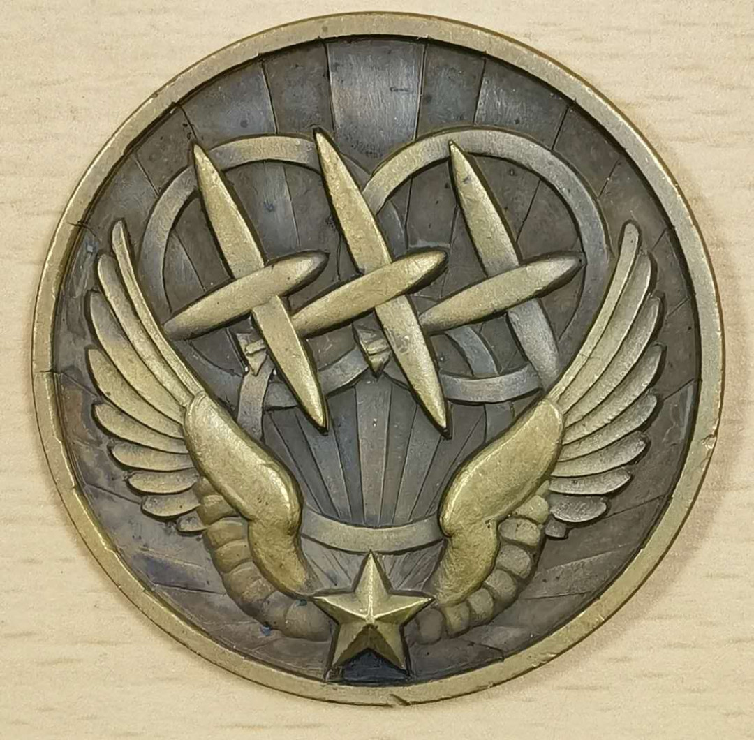 北京马甸外币专卖微拍第四十七期，外国纪念章专场，陆续上新，欢迎关注 法国铜章，直径：50mm，重量：54克。品相如图， 