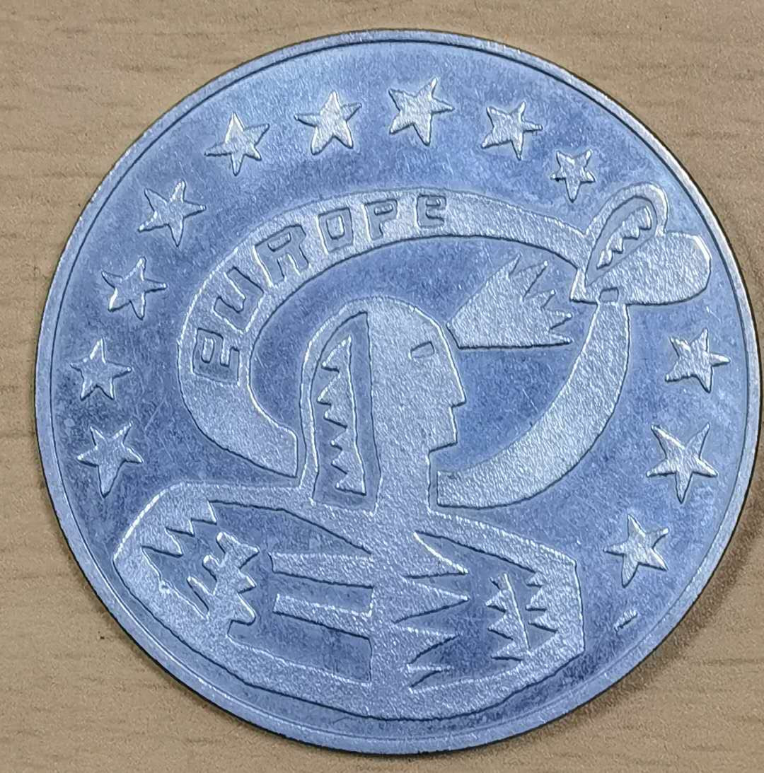 北京马甸外币专卖微拍第四十七期，外国纪念章专场，陆续上新，欢迎关注 法国纪念章，直径：41mm。重量：30克。品相如图