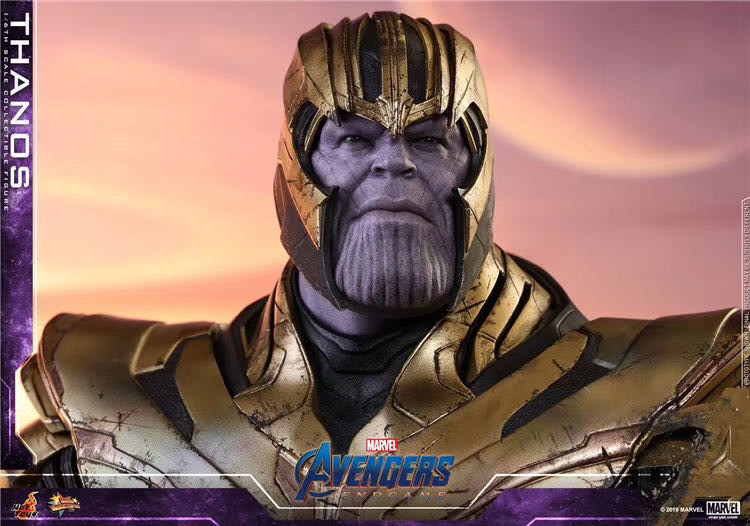 零元拍：HotToys 1/6 MMS529 复联4-终局之战 灭霸全高41.5厘米，带led发光手套