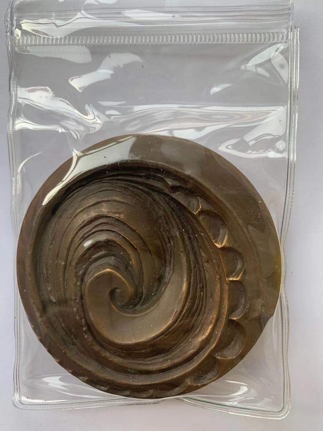 喜迎🐂年艺术麦朵尔第七场拍卖 冒险