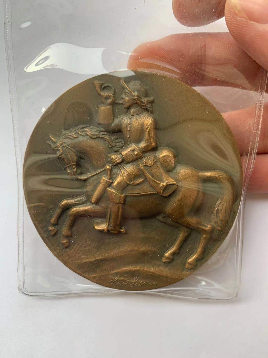 喜迎🐂年艺术麦朵尔第七场拍卖 通信