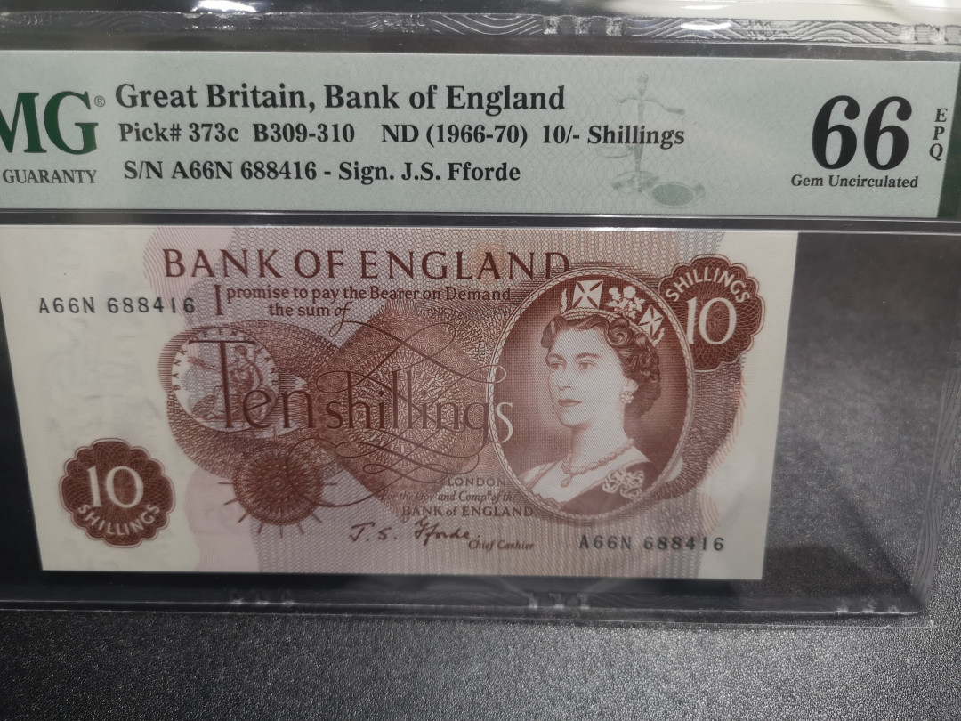 《外钞收藏家》第一百零五期拍卖 1966-70年英国C序列10先令 PMG66