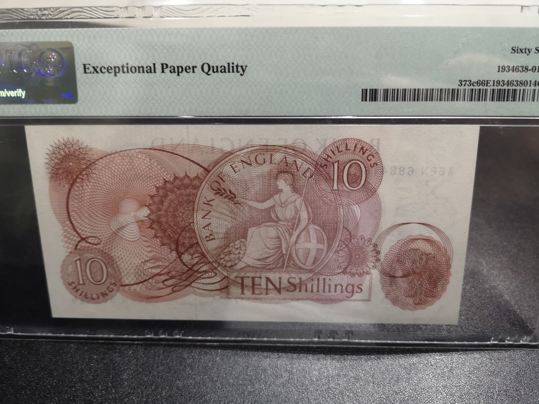 《外钞收藏家》第一百零五期拍卖 1966-70年英国C序列10先令 PMG66