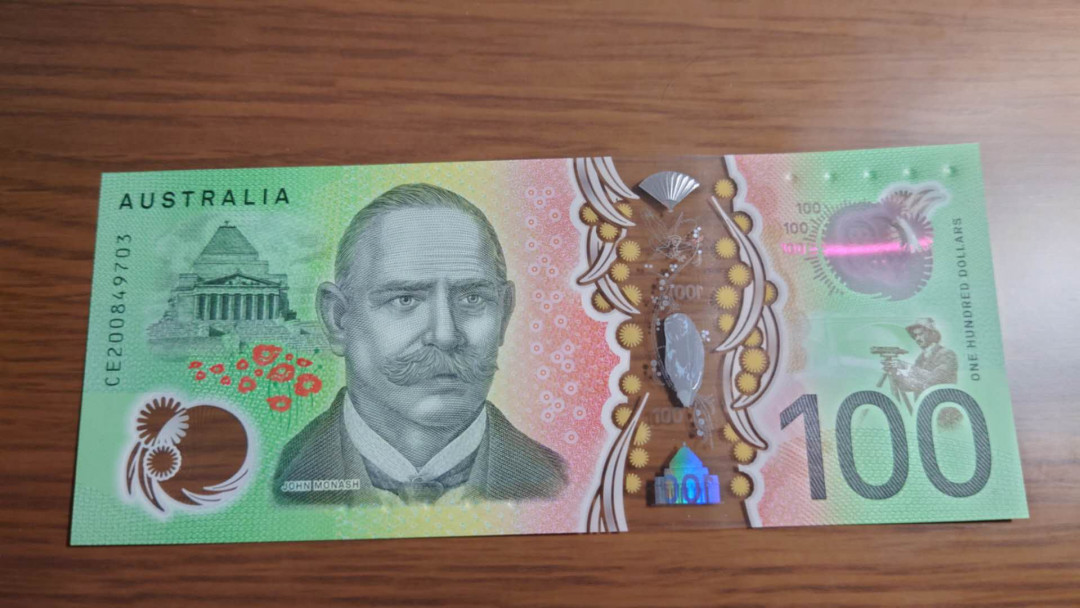 陆续更新【囧羊收藏】精选微拍第19期～2021年第十期   2020年澳大利亚100元塑料钞 中带4号码尾703 全新绝品（塑料窗口完美）居中好