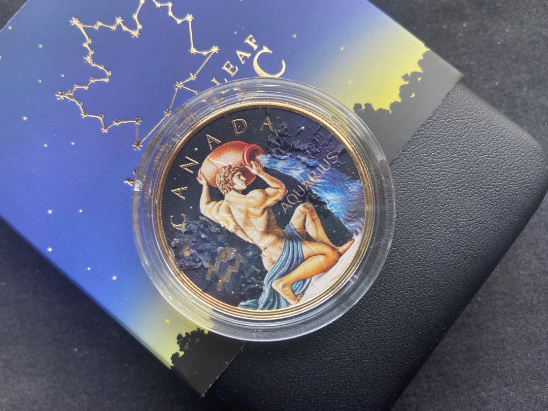 【币观天下】第142期钱币拍卖 加拿大2018年5元，1盎司，枫叶星座系列--十二星座之“水瓶座”，全方位镀24K金UV彩色万足银艺术银币