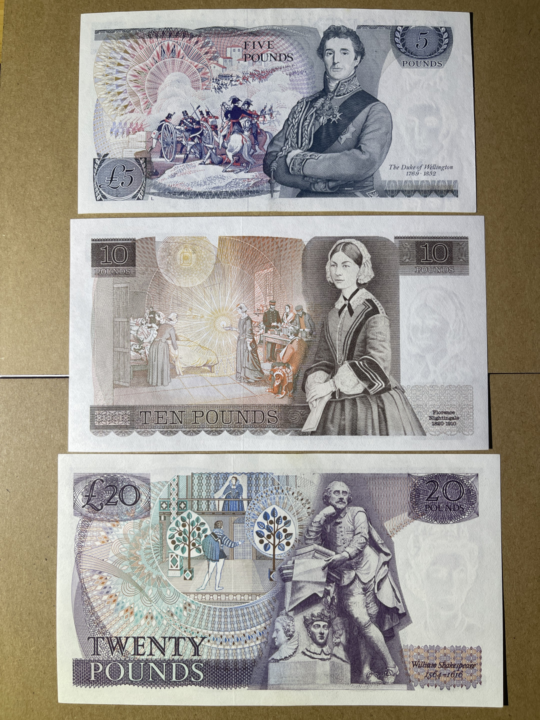《张总收藏》21期—荷兰水晶 英镑5、10、20镑3张 UNC D序列 同样的签名