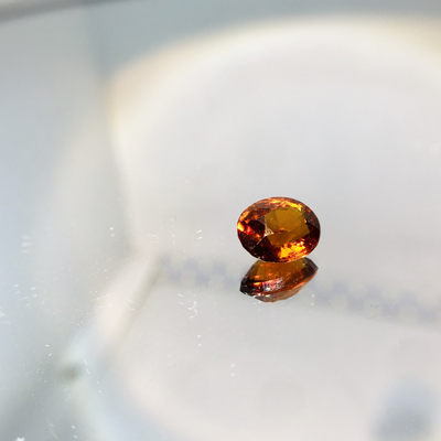 80年斯里兰卡宝石公司HH GEMS 【纯天然彩色宝石 多种珍贵宝石合集】 - Garnet 琥珀色石榴石 纯天然 4.04ct 裸石 斯里兰卡