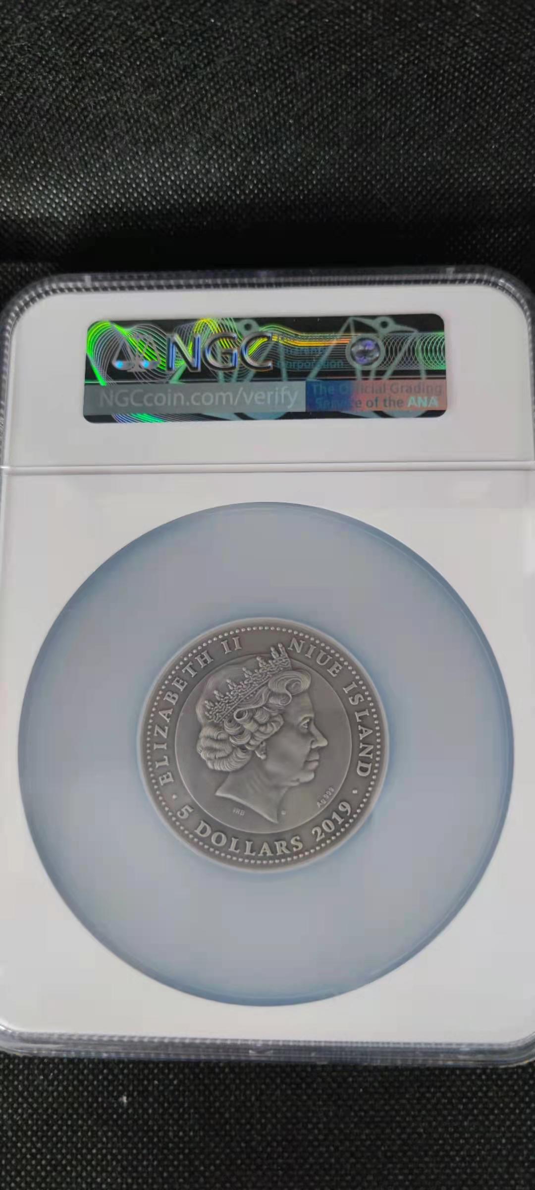 【随心拍&Getcoins】钱币拍卖第八十五期～ 纽埃2019年勇士系列1日本武士2盎司镶嵌琥珀银币  首期蓝标NGC70