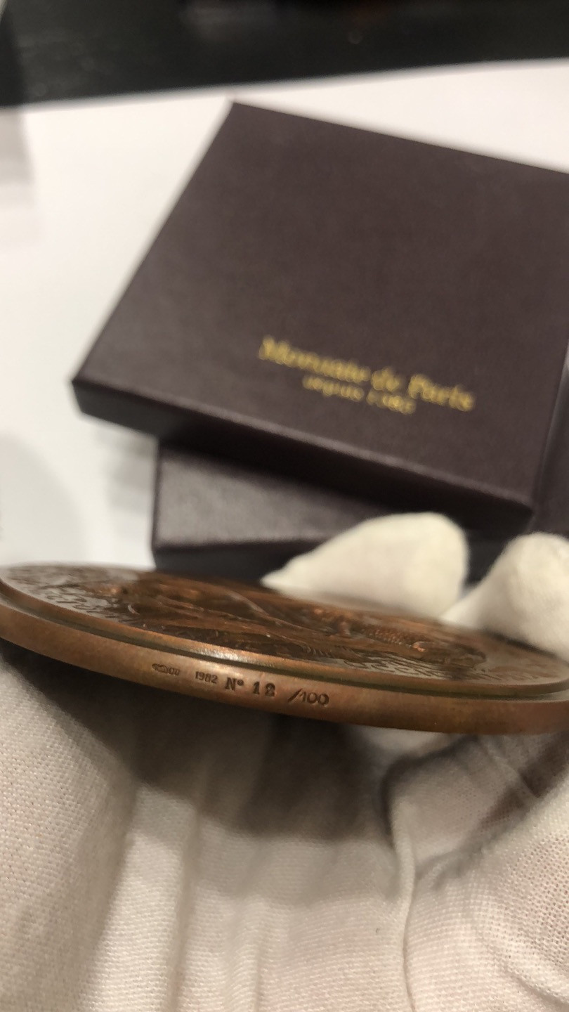 喜迎🐂年艺术麦朵尔第八场拍卖 法国手雕紫铜限量版 胎生蟾蜍