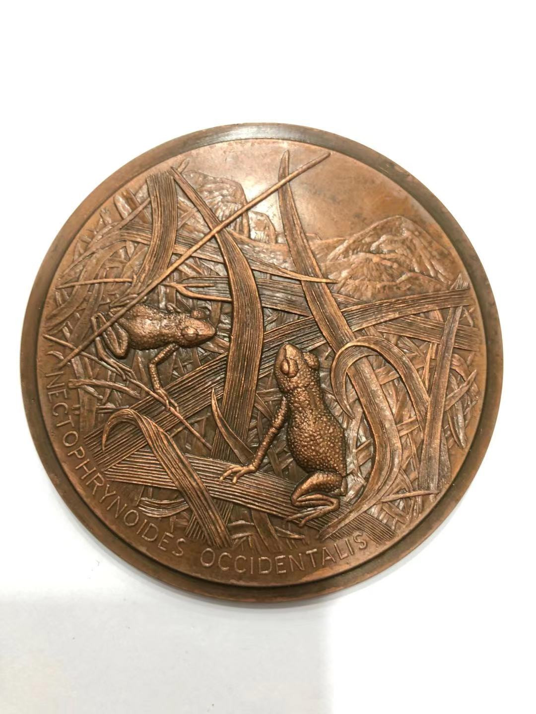 喜迎🐂年艺术麦朵尔第八场拍卖 法国手雕紫铜限量版 胎生蟾蜍