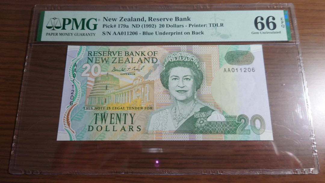 更新完毕【囧羊收藏】精选微拍第20期暨2021年第11期 世界精选货币 1992年新西兰20元纸币 首发AA冠 PMG66E 全新绝品 无47