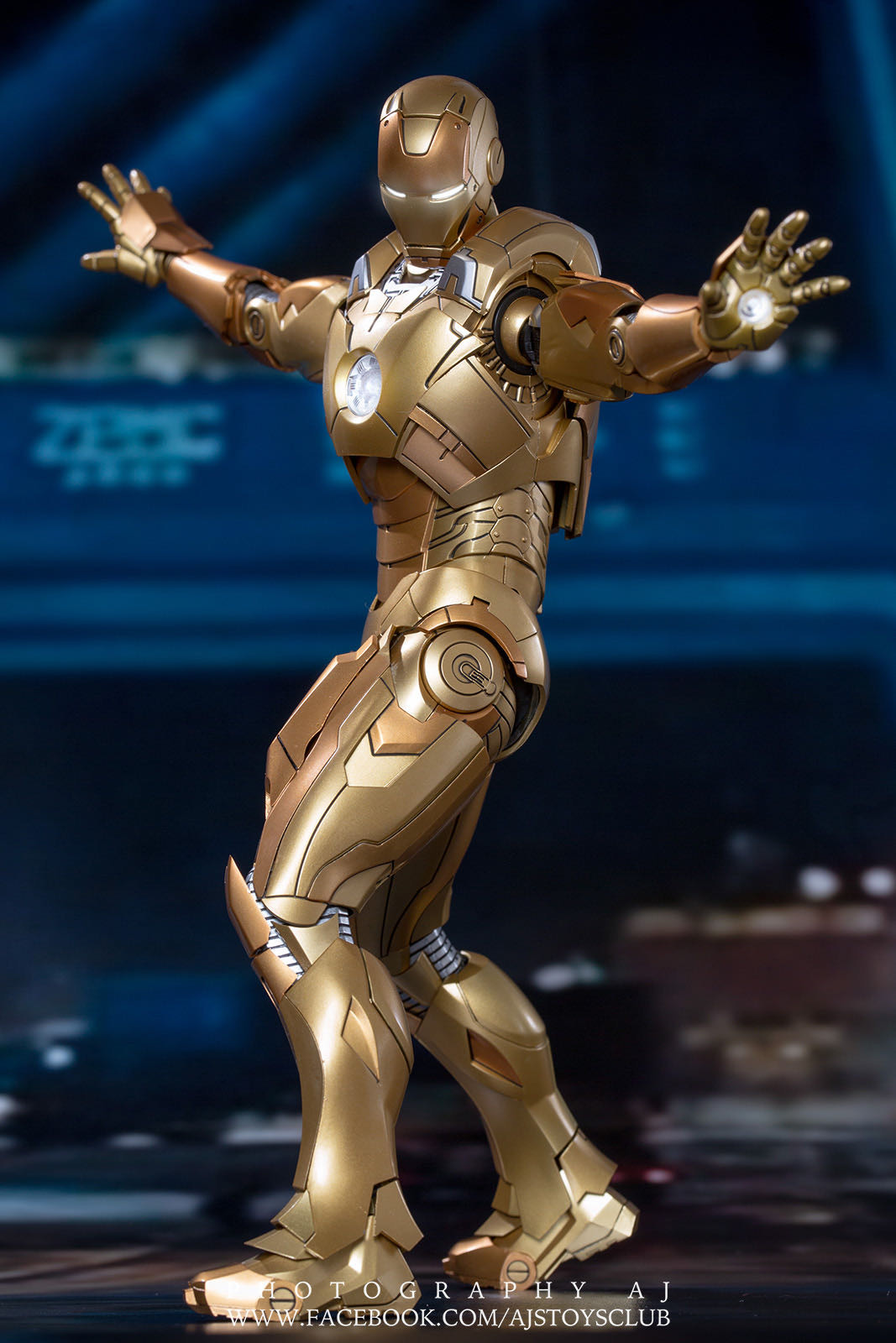 零元拍：KingArts 1/9 DFS006T 钢铁侠3 合金可动 黄金版 MK21 限定100个，独有的桔色发光地台