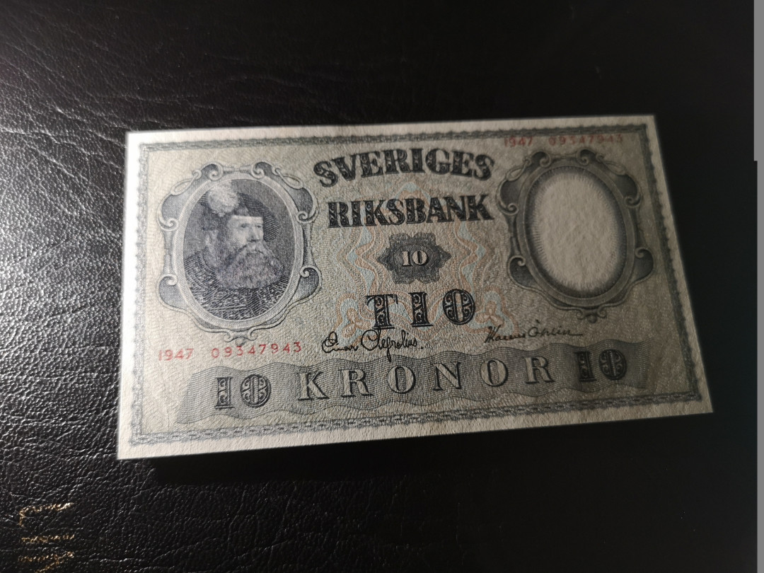 《外钞收藏家》第一百零七期拍卖 1947年瑞典10克朗 全新UNC