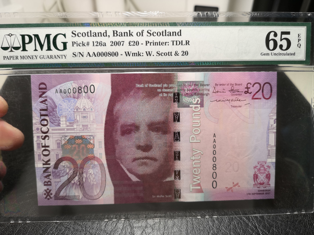 《外钞收藏家》第一百零七期拍卖 2007年苏格兰全套5、10、20、50、100镑 五张 首发冠800号 分数如图