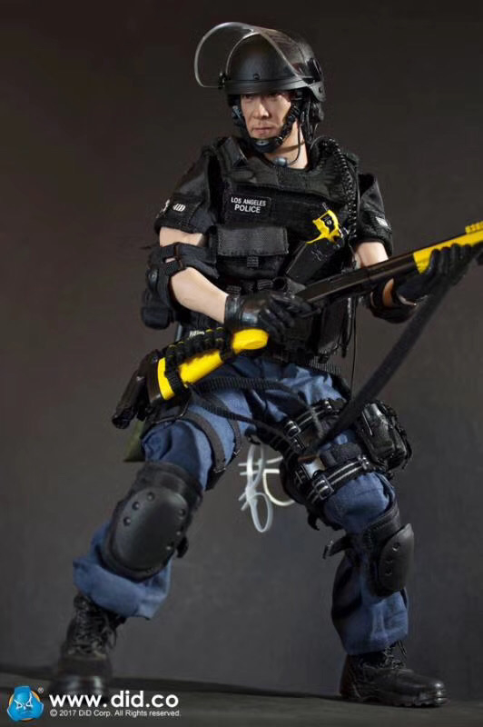零元拍：DID MA1008 1/6 洛杉矶特警 LAPD SWAT 3.0 - Takeshi Yamada/山田武司