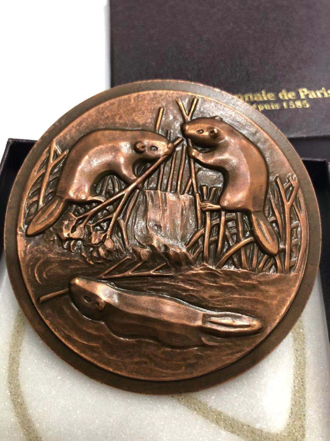 喜迎🐂年艺术麦朵尔第十场拍卖 法国限量版紫铜动物章