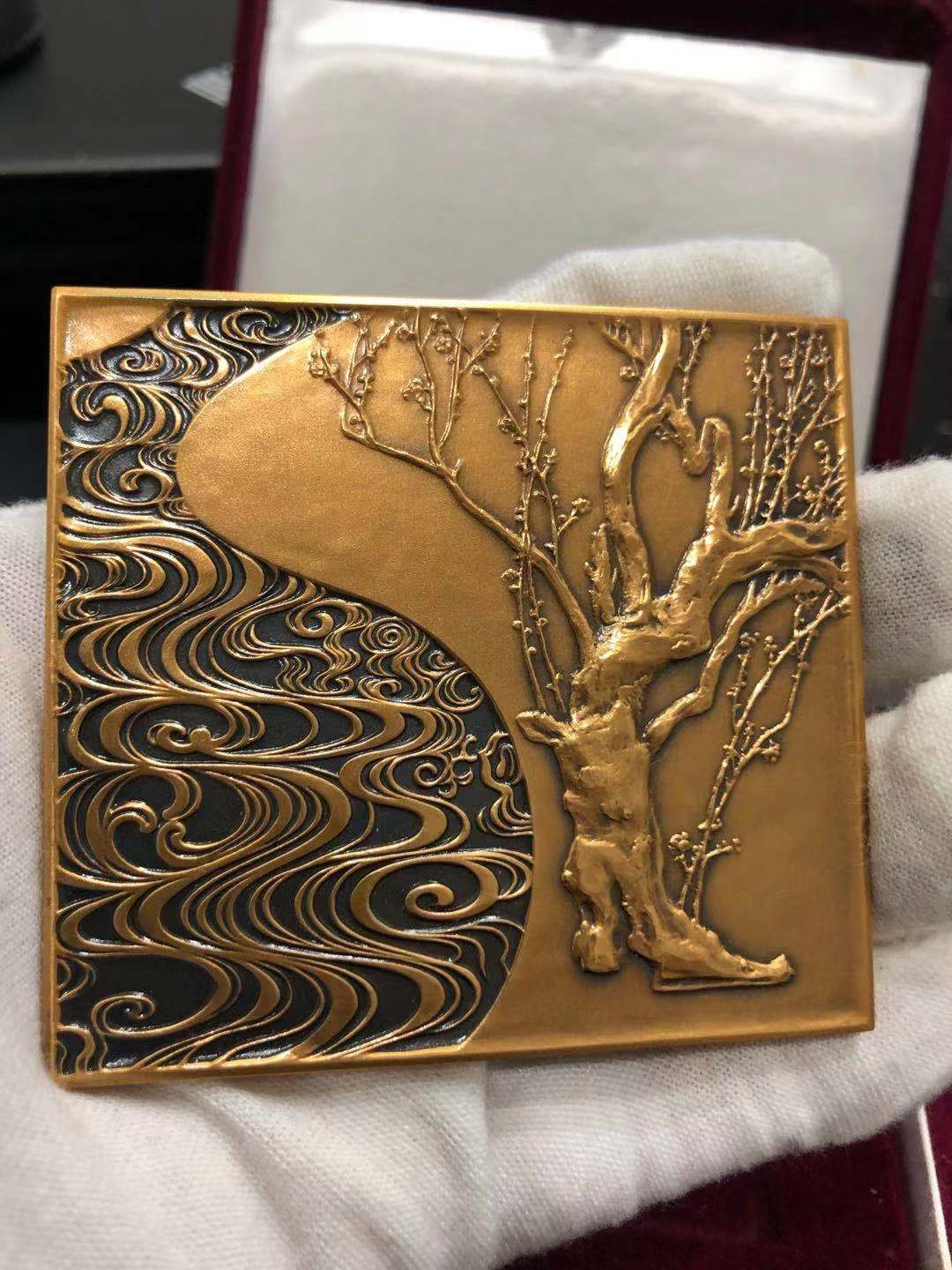 喜迎🐂年艺术麦朵尔第十场拍卖 日本名画红梅图 